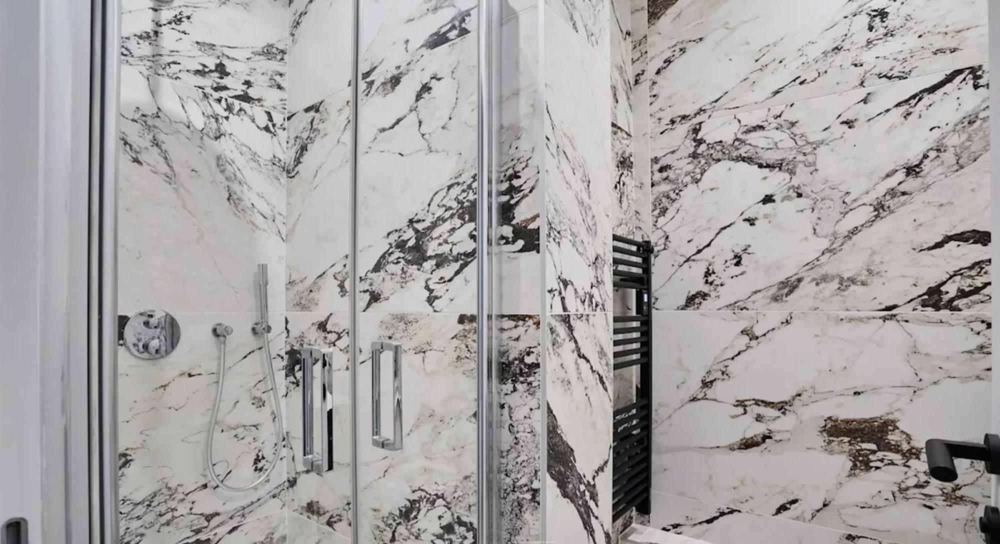Luxueux 4 Bd, Parc Monceau Apartment